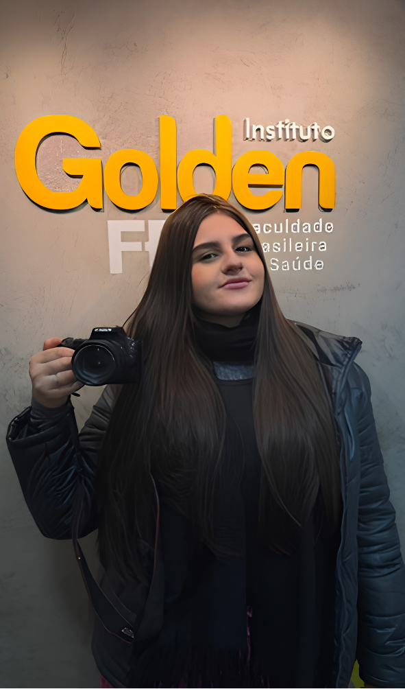 Crachá Golden.pdf
